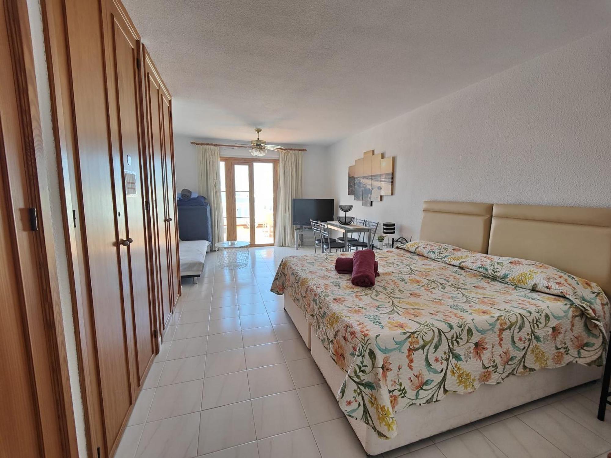 Port Royale Apartment Los Cristianos  Exterior photo